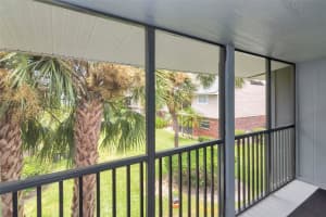 200 COUNTRY CLUB DRIVE, LARGO, FL 33771 - MLS#MFRTB8410789