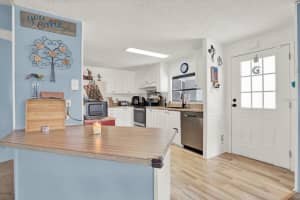 4865 GOLDENVIEW LANE, LAKELAND, FL 33811 - MLS#MFRTB8410808