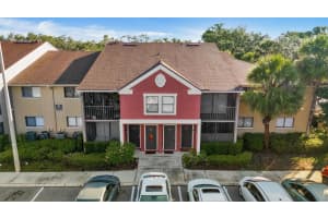 5729 Baywater Dr, TAMPA