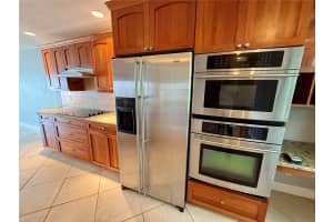 5066 COQUINA KEY DRIVE, ST PETERSBURG, FL 33705 - MLS#MFRTB8410861