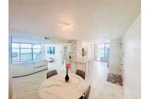 1 KEY CAPRI #213E, TREASURE ISLAND, FL 33706 - MLS#MFRTB8410866