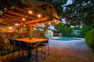 6896 AUGUSTA BOULEVARD, SEMINOLE, FL 33777 Sold 10/02/25