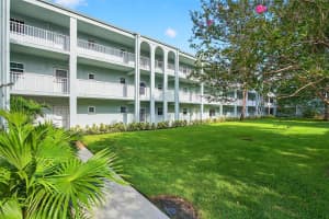 1706 BELLEAIR FOREST DRIVE, BELLEAIR, FL 33756 - MLS#MFRTB8410993