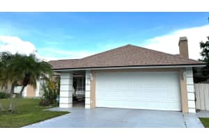 10816 ROUNDVIEW LANE, TAMPA, FL 33624 - MLS#MFRTB8411038
