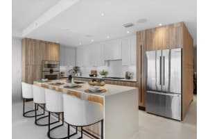 1020 SUNSET POINT ROAD, CLEARWATER, FL 33755 - MLS#MFRTB8411081