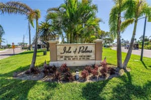 11130 3RD STREET, TREASURE ISLAND, FL 33706 - MLS#MFRTB8411100