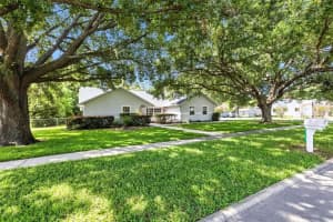 38904 5th Ave, ZEPHYRHILLS