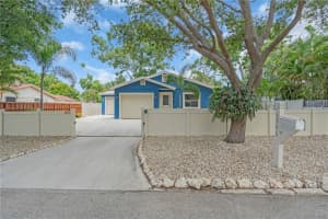 1775 8th St, SARASOTA