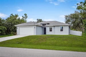 295 Ravenswood Blvd, PORT CHARLOTTE