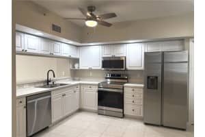 1200 COUNTRY CLUB DRIVE, LARGO, FL 33771 - MLS#MFRTB8411251