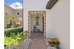 10168 GRAND OAK CIRCLE, MADEIRA BEACH, FL 33708 - MLS#MFRTB8411268