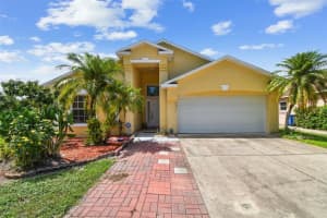 8677 Manassas Rd, TAMPA