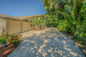 2903 OAK CREST DRIVE, PLANT CITY, FL 33565 - MLS#MFRTB8411280