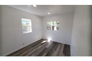 1725 FREEMAN STREET, ST PETERSBURG, FL 33701 - MLS#MFRTB8411286