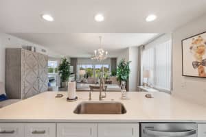 960 STARKEY ROAD, LARGO, FL 33771 - MLS#MFRTB8411306