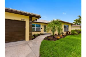 5207 DENVER STREET, ST PETERSBURG, FL 33703 - MLS#MFRTB8411330