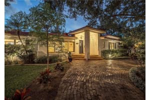 2200 2nd St N, ST PETERSBURG