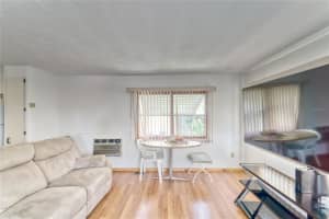 519 51ST AVENUE PLAZA, BRADENTON, FL 34207 - MLS#MFRTB8411460