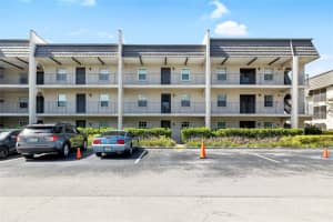 8765 Bardmoor Blvd #107, SEMINOLE