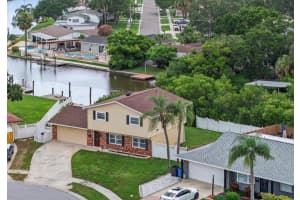 8403 SANDSTONE COURT, TAMPA, FL 33615 - MLS#MFRTB8411522