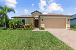 1012 Siberian Gln, BRADENTON