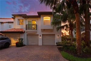 1108 Shipwatch Cir, TAMPA