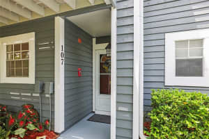 2101 Fox Chase Blvd #107, PALM HARBOR