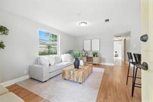 1805 KNOLLWOOD STREET, TAMPA, FL 33610 - MLS#MFRTB8411671