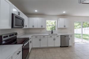 2457 MARTINS RUN, TAVARES, FL 32778 - MLS#MFRTB8411676
