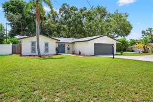 1491 Bayview Dr, CLEARWATER