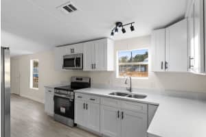 4111 STONEWOOD DRIVE, BRANDON, FL 33511 - MLS#MFRTB8411709