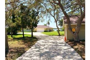 1325 NEWFOUND HARBOR DR, MERRITT ISLAND, FL 32952 - MLS#MFRTB8411806