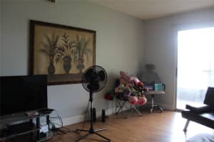 200 COUNTRY CLUB DRIVE, LARGO, FL 33771 - MLS#MFRTB8411876