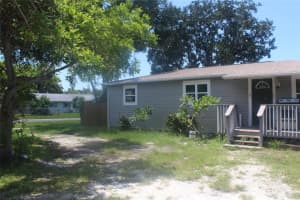 1884 Pine St, LARGO