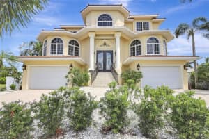 400 115th Ave, TREASURE ISLAND