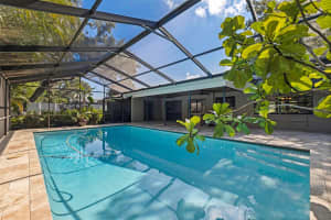 707 KNOLLWOOD DRIVE, LARGO, FL 33770 Sold 08/27/25