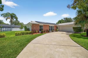 1228 Inverness Dr, DUNEDIN