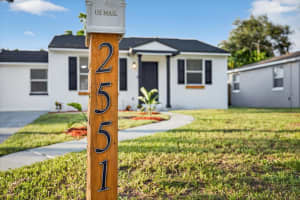 2551 17TH AVENUE, ST PETERSBURG, FL 33712 Sold 10/08/25
