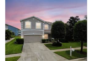 8821 N River Rd, TAMPA