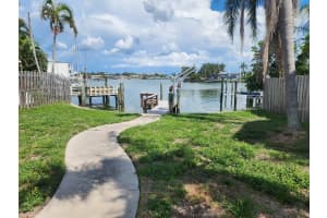 1410 SEA GULL DRIVE, ST PETERSBURG, FL 33707 Sold 09/08/25