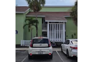 3595 41st Ln S #i, ST PETERSBURG