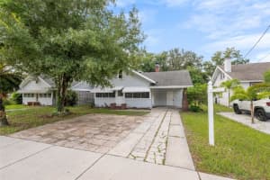 450 AVENUE B NE, WINTER HAVEN, FL 33881 - MLS#MFRTB8412131