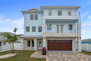 326 129th Ave E, MADEIRA BEACH