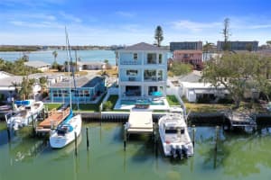 326 129TH AVENUE, MADEIRA BEACH, FL 33708 - MLS#MFRTB8412135
