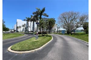 19111 Vista Bay Dr #211, INDIAN SHORES