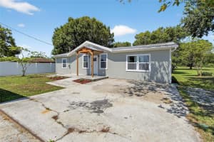 1120 WALKER ROAD, LAKELAND, FL 33810 - MLS#MFRTB8412174