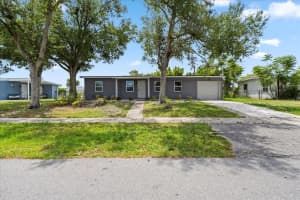 3132 CRESTWOOD DRIVE, PORT CHARLOTTE, FL 33952 - MLS#MFRTB8412175