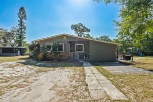 654 Sunup Dr, BARTOW