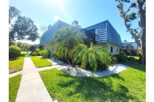 9446 TRADEWINDS AVENUE, SEMINOLE, FL 33776 Sold 09/22/25
