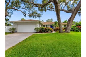 3063 Rosemary Dr, LARGO